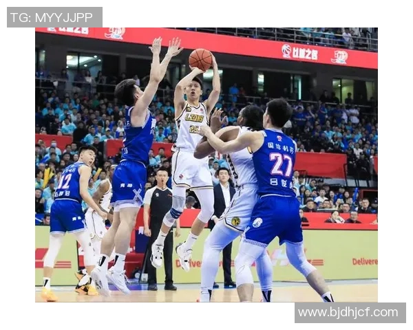 4月20日辽宁队对战广厦队精彩赛事回顾与分析