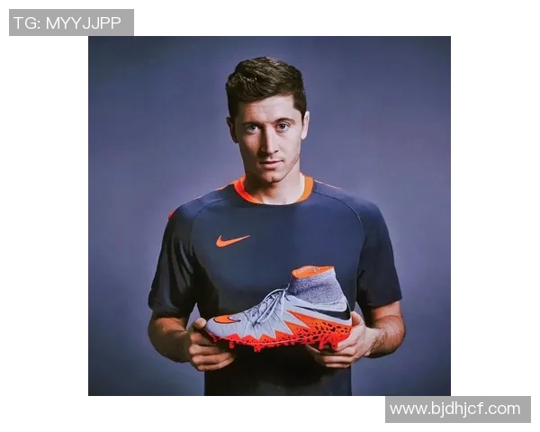 莱万重返德甲助力旧主拜仁球迷怒斥其背叛与忘恩负义