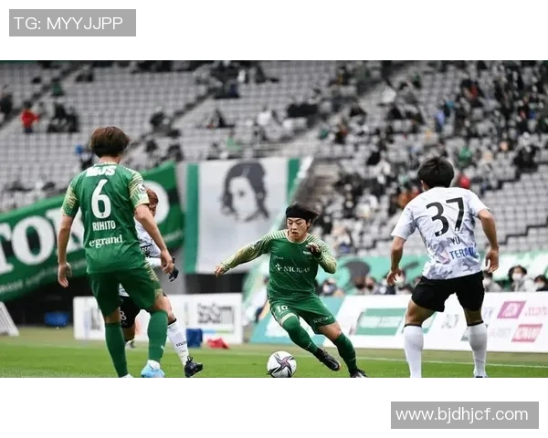 鹿岛鹿角迎战町田球队全力争胜展现实力与激情